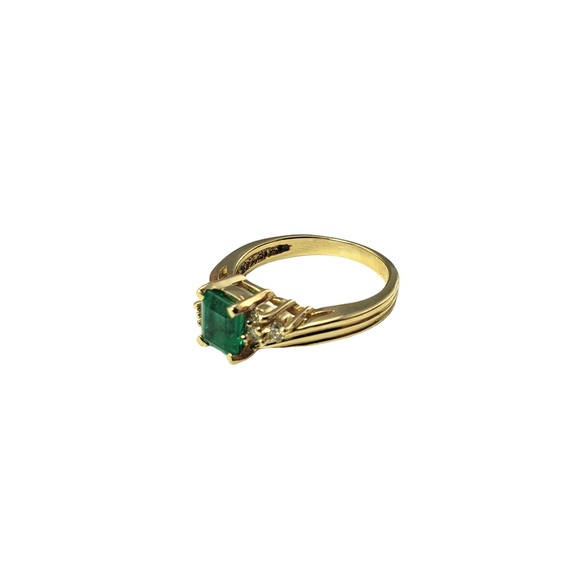 Vintage 14 Karat Yellow Gold Emerald and Diamond Ring Size 5 #13015 - Picture 4 of 5